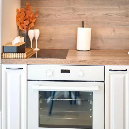 Good Vibes In Inifinity Pool&spa- Parking