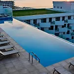 Good Vibes In Inifinity Pool&spa- Parking شقة