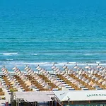 Good Vibes In Inifinity Pool&spa- Parking Apartament *