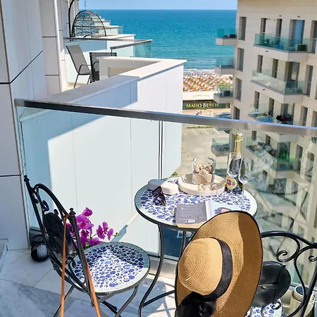 Good Vibes In Inifinity Pool&spa- Parking Apartman